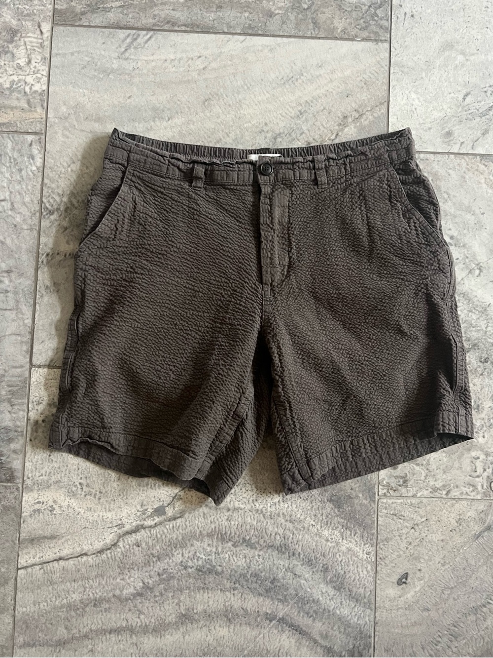 Taylor Stitch The Easy Short Canteen Seersucker Textured Shorts - Charcoal Brown